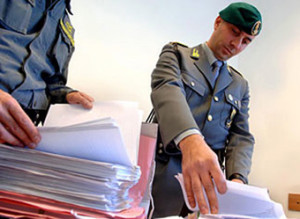 GUARDIA DI FINANZA CONTROLLO DOCUMENTI CONTABILI ISPEZIONE FISCALE